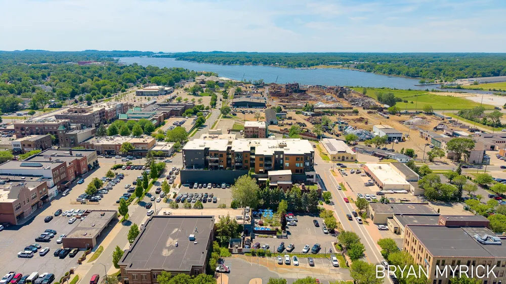 159 S River Avenue #505 Holland City, MI 49423