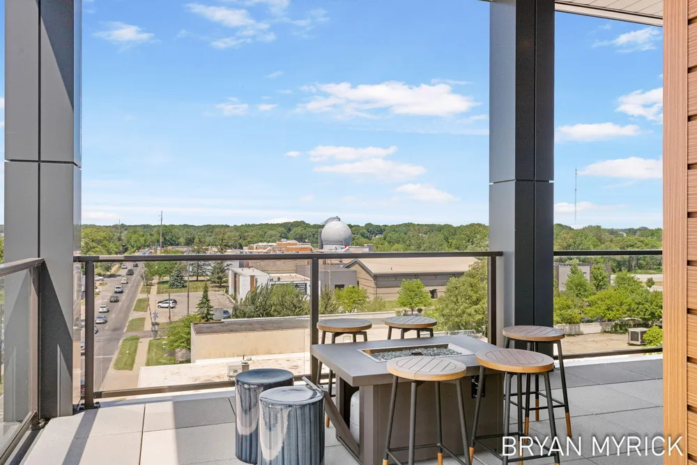 159 S River Avenue #505 Holland City, MI 49423