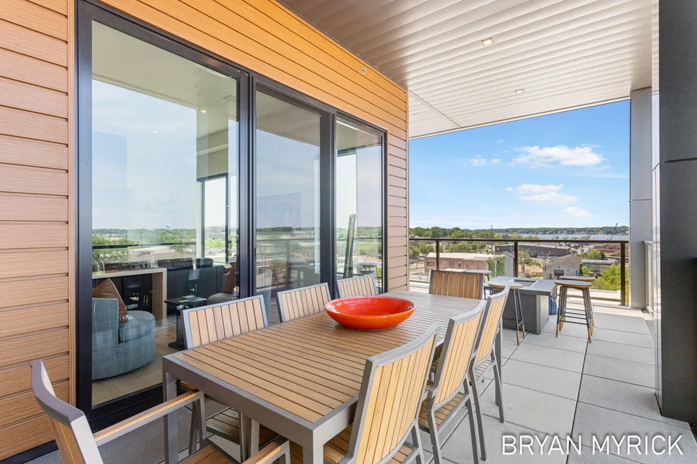 159 S River Avenue #505 Holland City, MI 49423