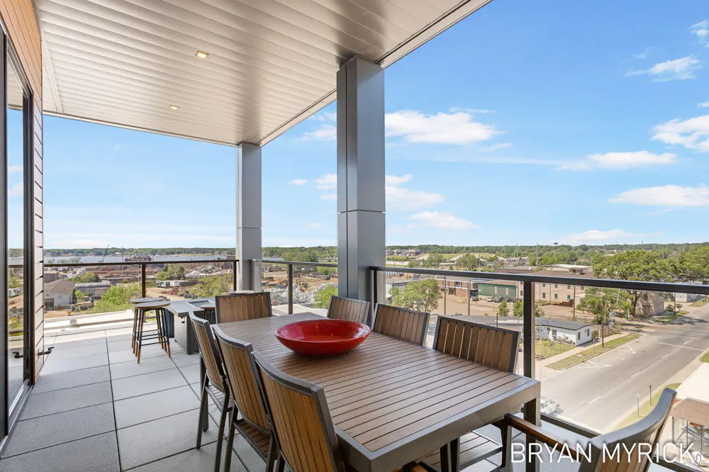 159 S River Avenue #505 Holland City, MI 49423