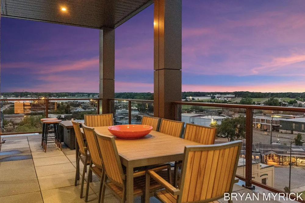 159 S River Avenue #505 Holland City, MI 49423
