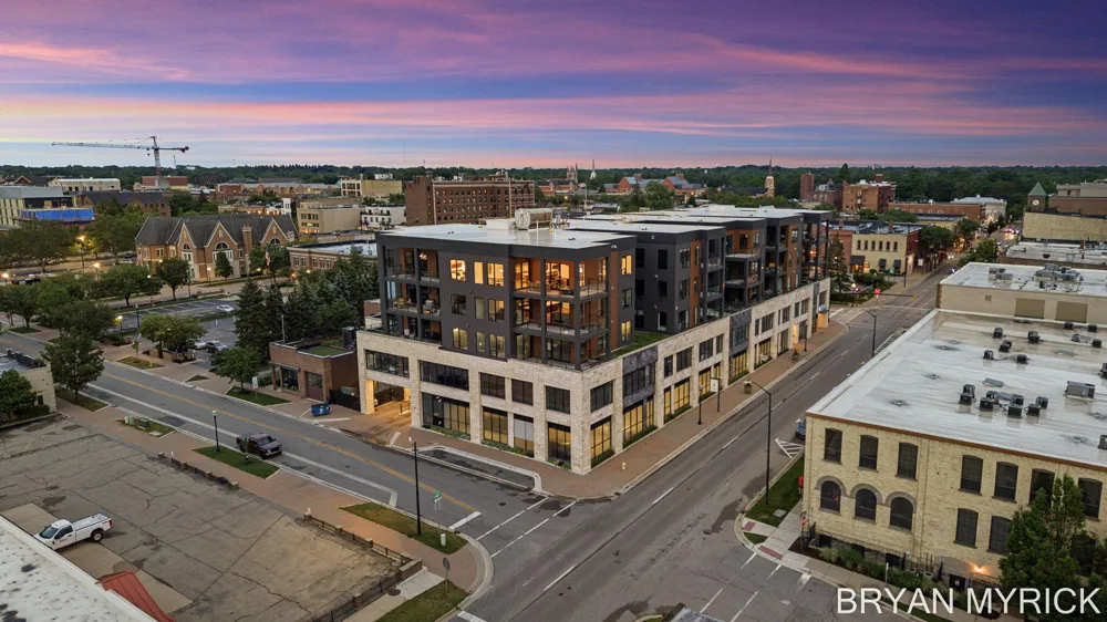 159 S River Avenue #505 Holland City, MI 49423