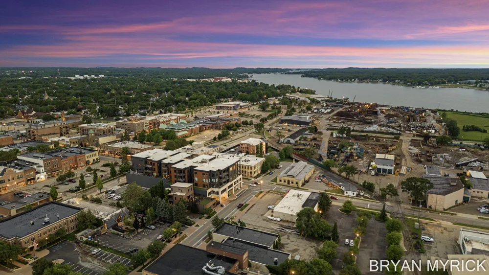 159 S River Avenue #505 Holland City, MI 49423