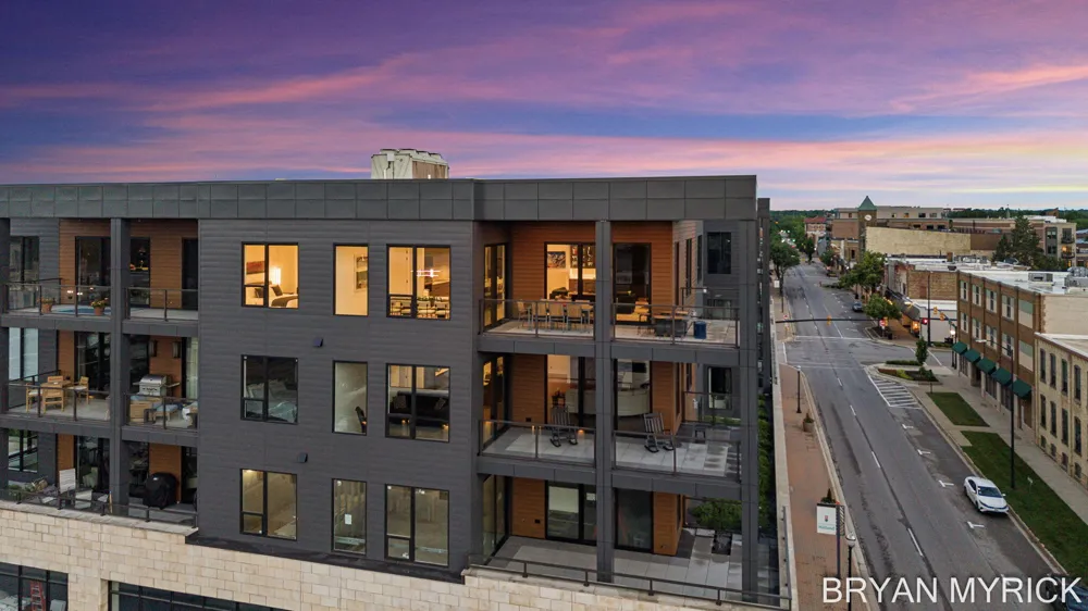 159 S River Avenue #505 Holland City, MI 49423