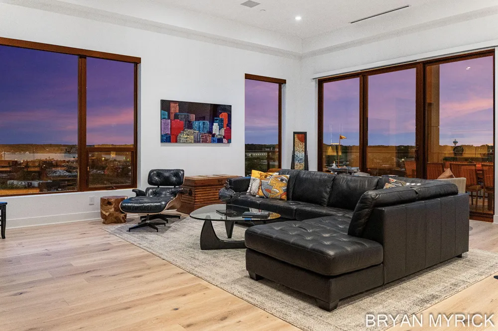 159 S River Avenue #505 Holland City, MI 49423