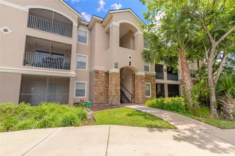 940 VILLAGE TRAIL #2-208