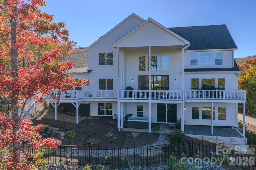 2488 Catawba Falls Parkway Black Mountain, NC 28711