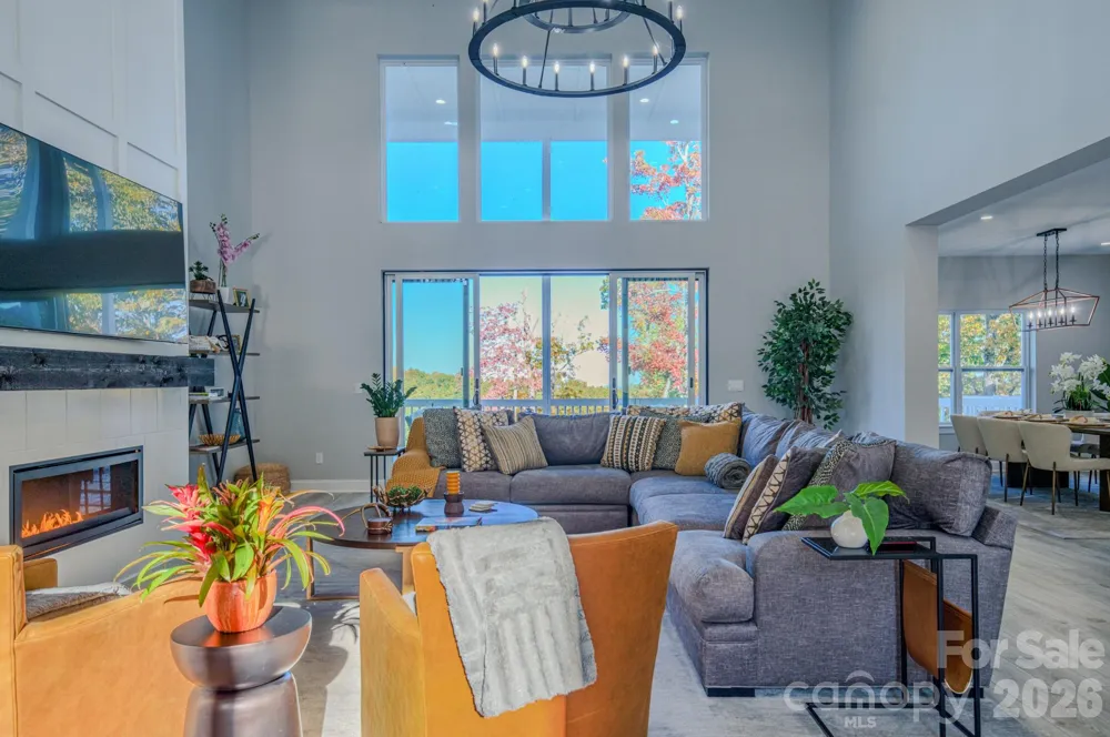 2488 Catawba Falls Parkway Black Mountain, NC 28711