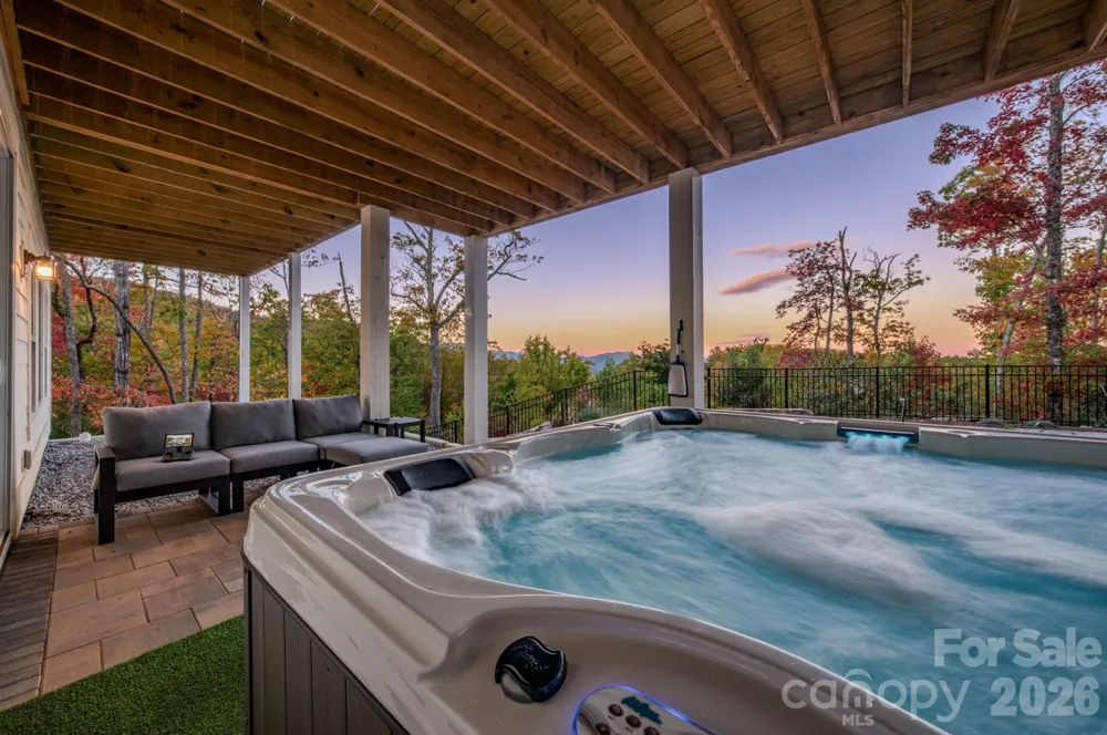 2488 Catawba Falls Parkway Black Mountain, NC 28711