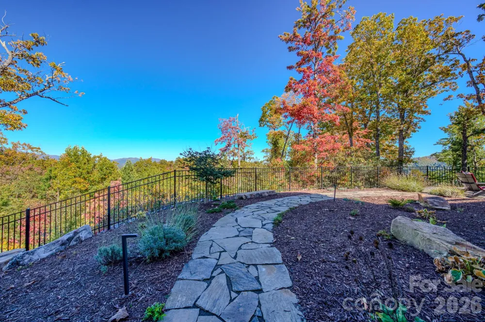 2488 Catawba Falls Parkway Black Mountain, NC 28711