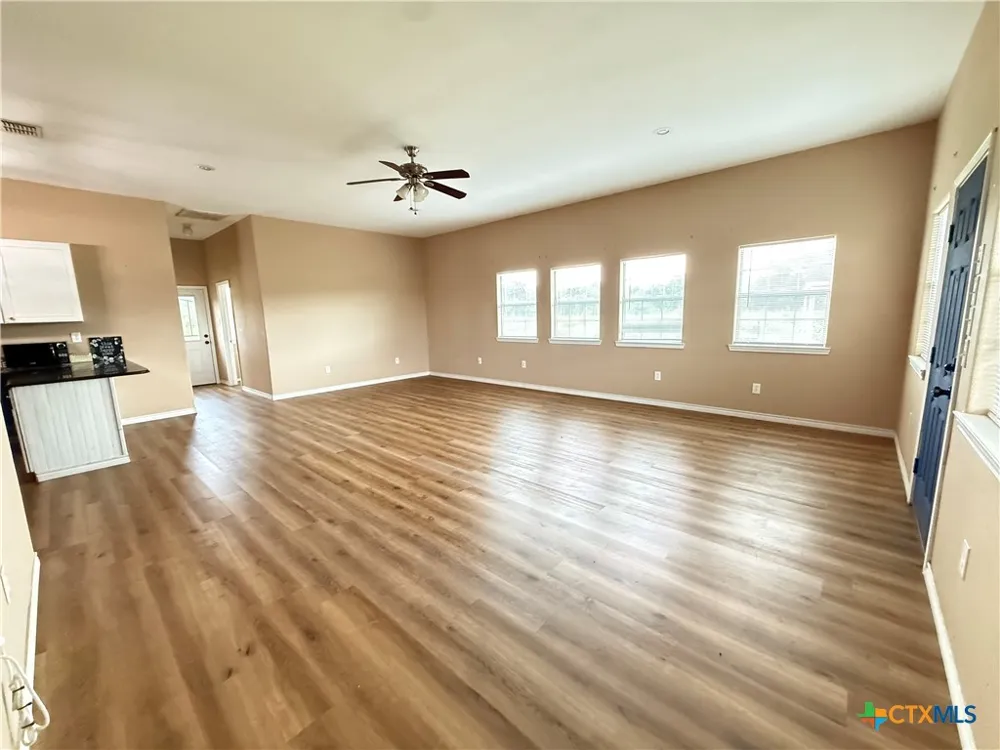 256 County Road 481 Gonzales, TX 78629