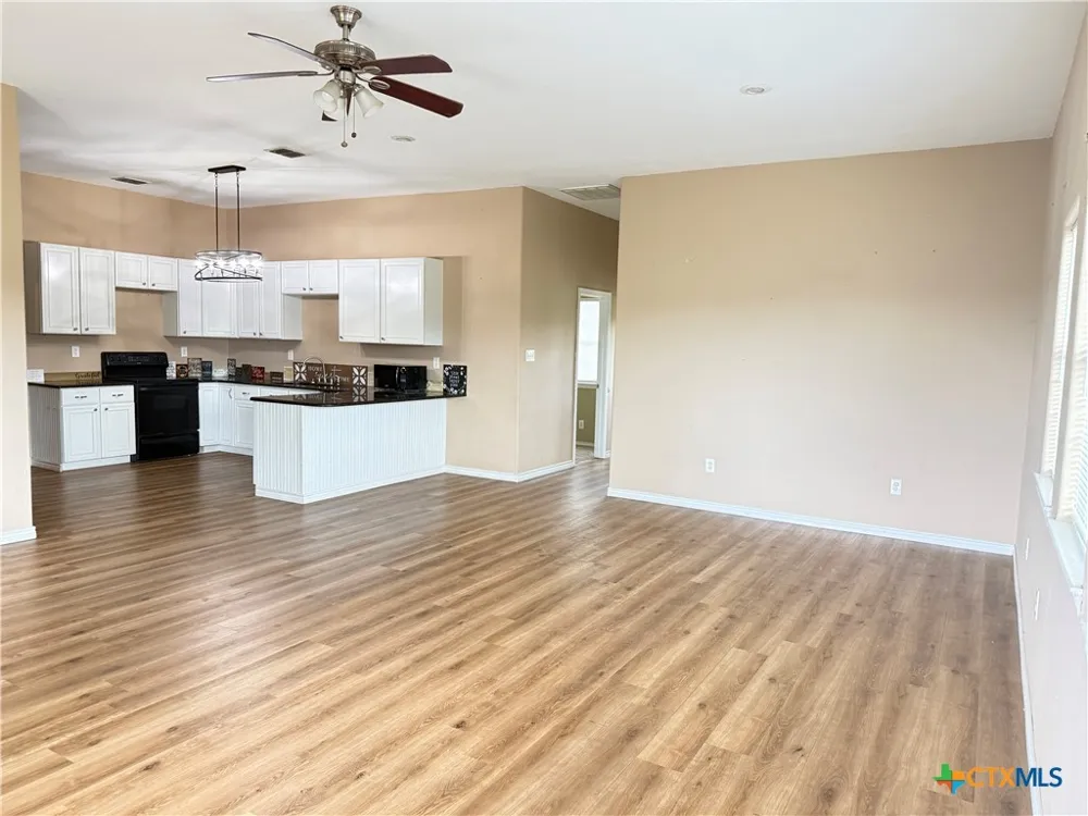 256 County Road 481 Gonzales, TX 78629