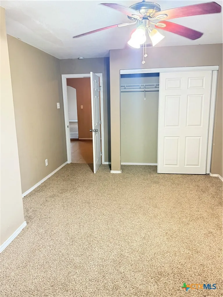 256 County Road 481 Gonzales, TX 78629
