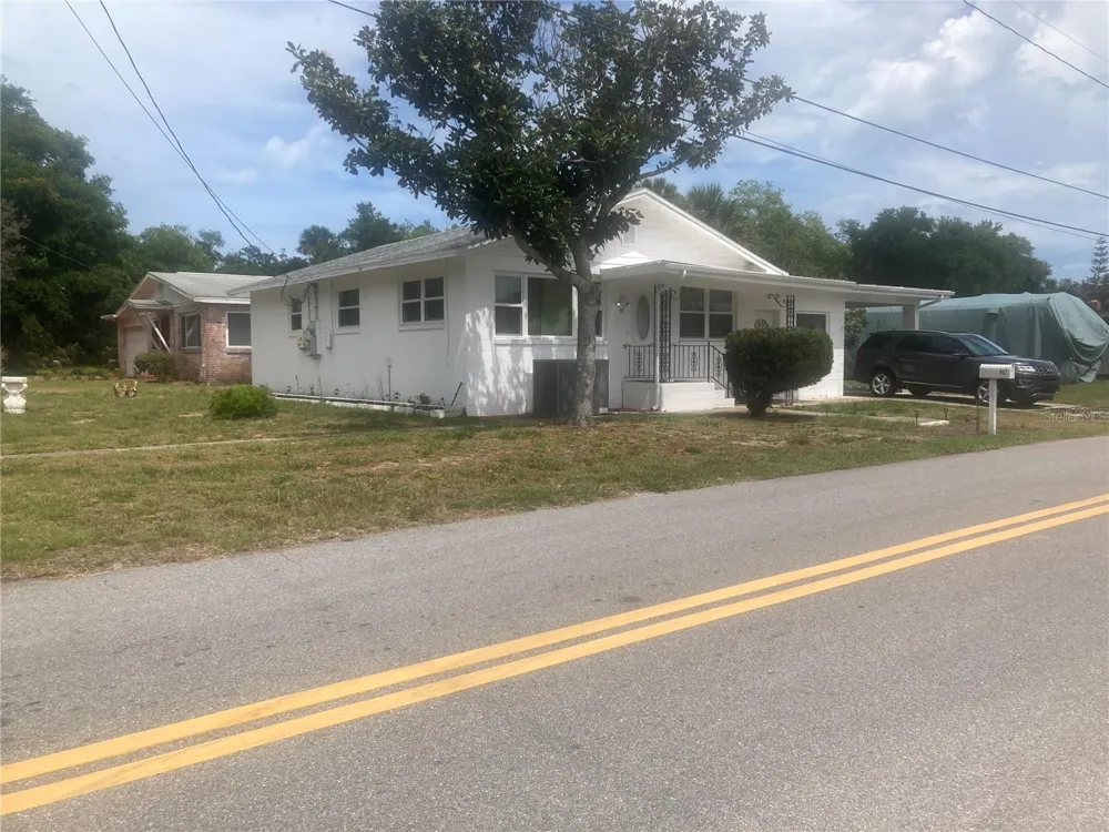 907 SYCAMORE STREET Daytona Beach, FL 32114
