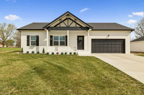 180 Vickers Rd