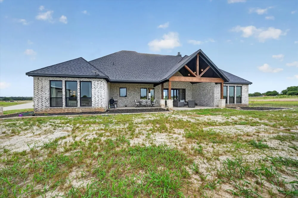 12262 Fm 1384 Justin, TX 76247