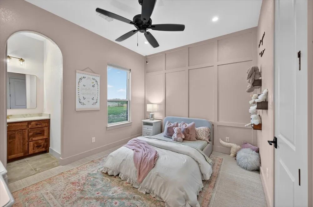 12262 Fm 1384 Justin, TX 76247