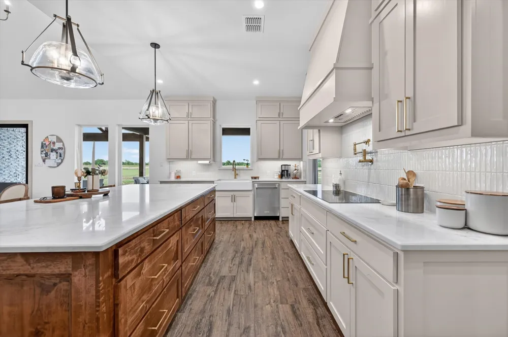 12262 Fm 1384 Justin, TX 76247
