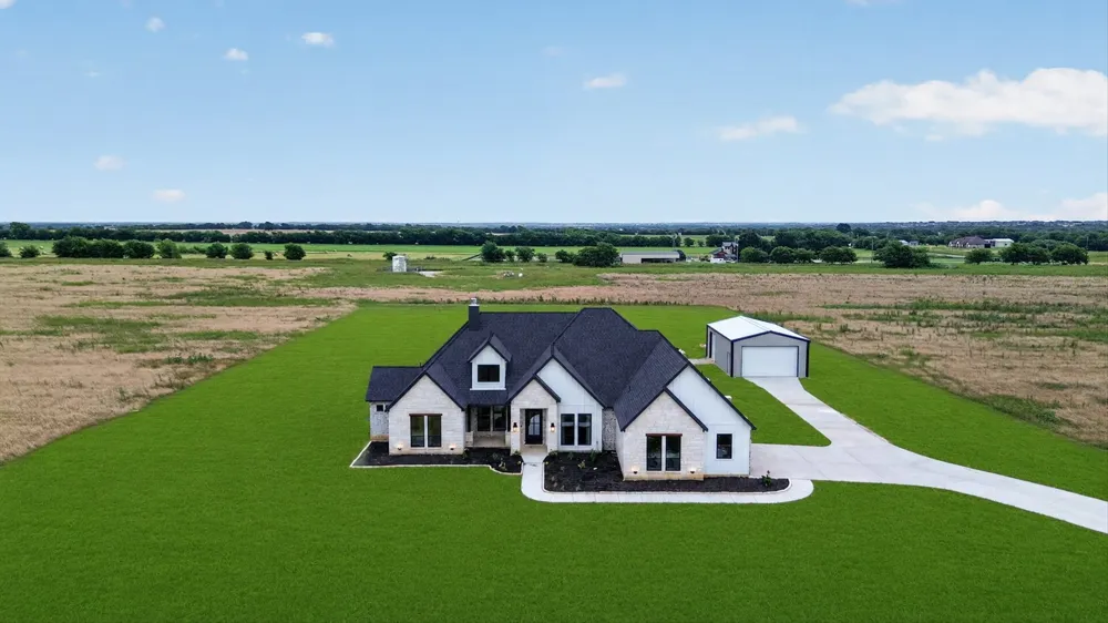 12262 Fm 1384 Justin, TX 76247