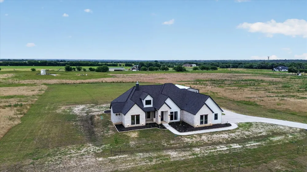 12262 Fm 1384 Justin, TX 76247