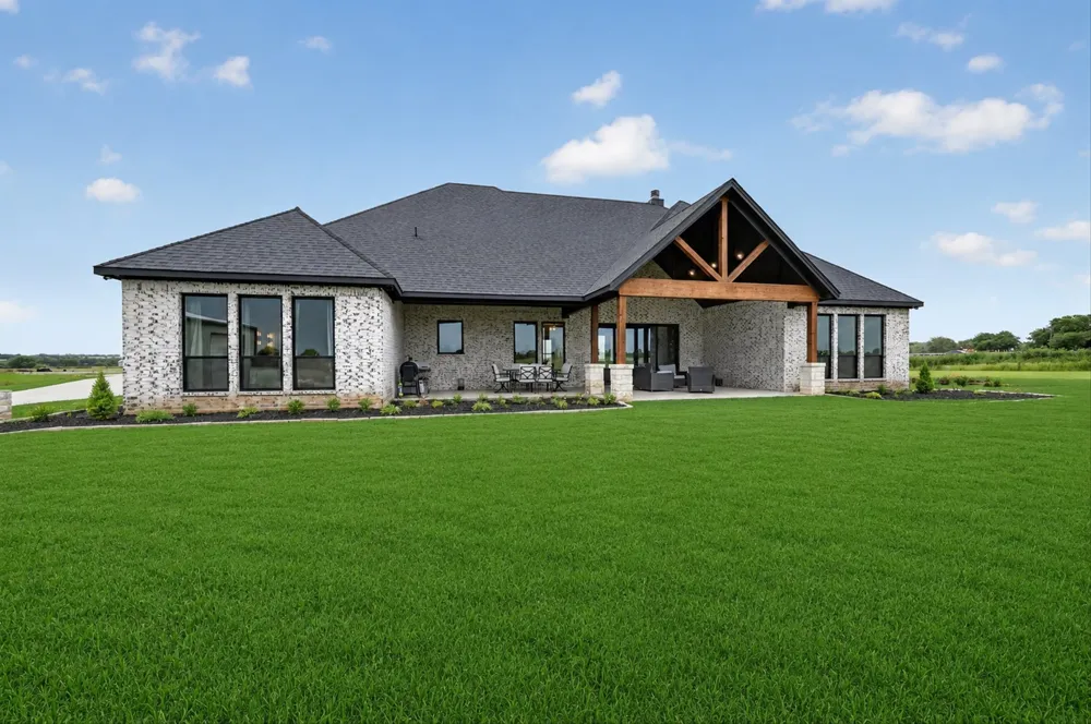 12262 Fm 1384 Justin, TX 76247
