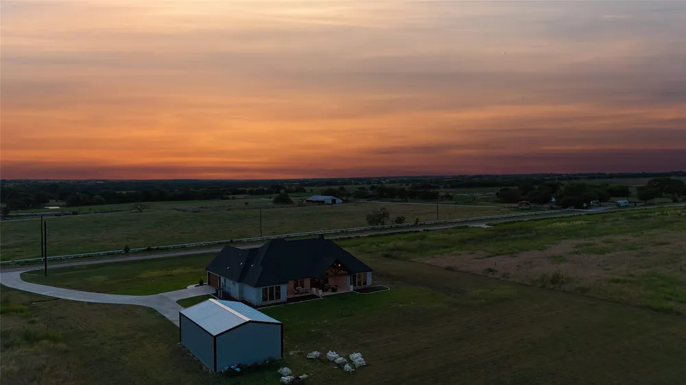 12262 Fm 1384 Justin, TX 76247