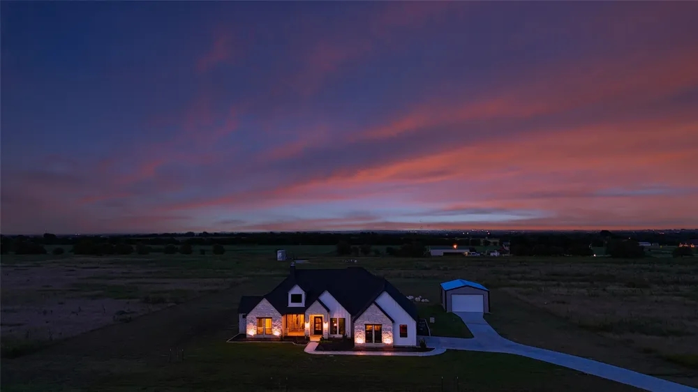 12262 Fm 1384 Justin, TX 76247