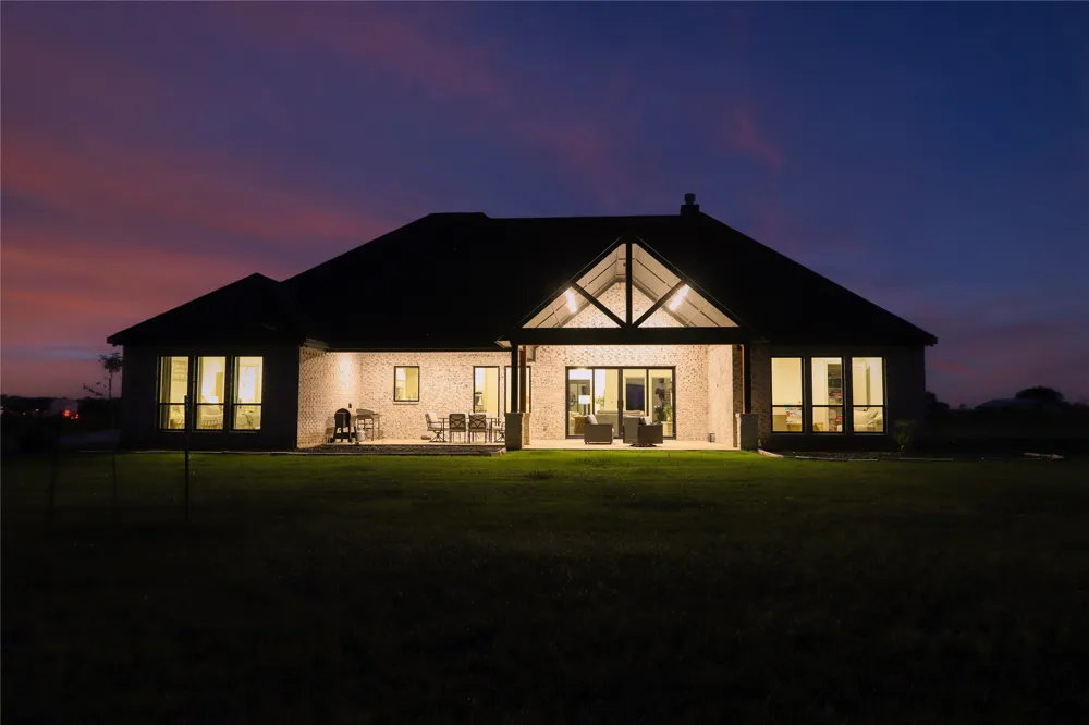 12262 Fm 1384 Justin, TX 76247