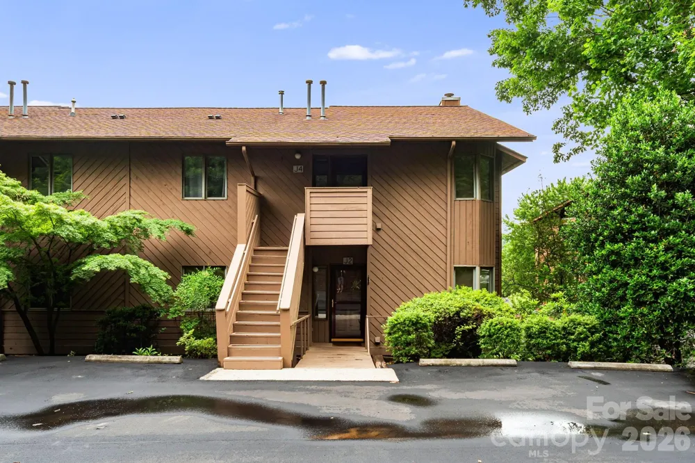 305 Piney Mountain Drive #J2 Asheville, NC 28805