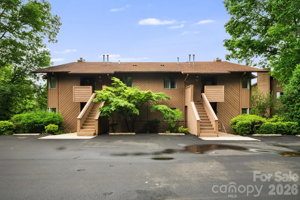 305 Piney Mountain Drive #J2 Asheville, NC 28805
