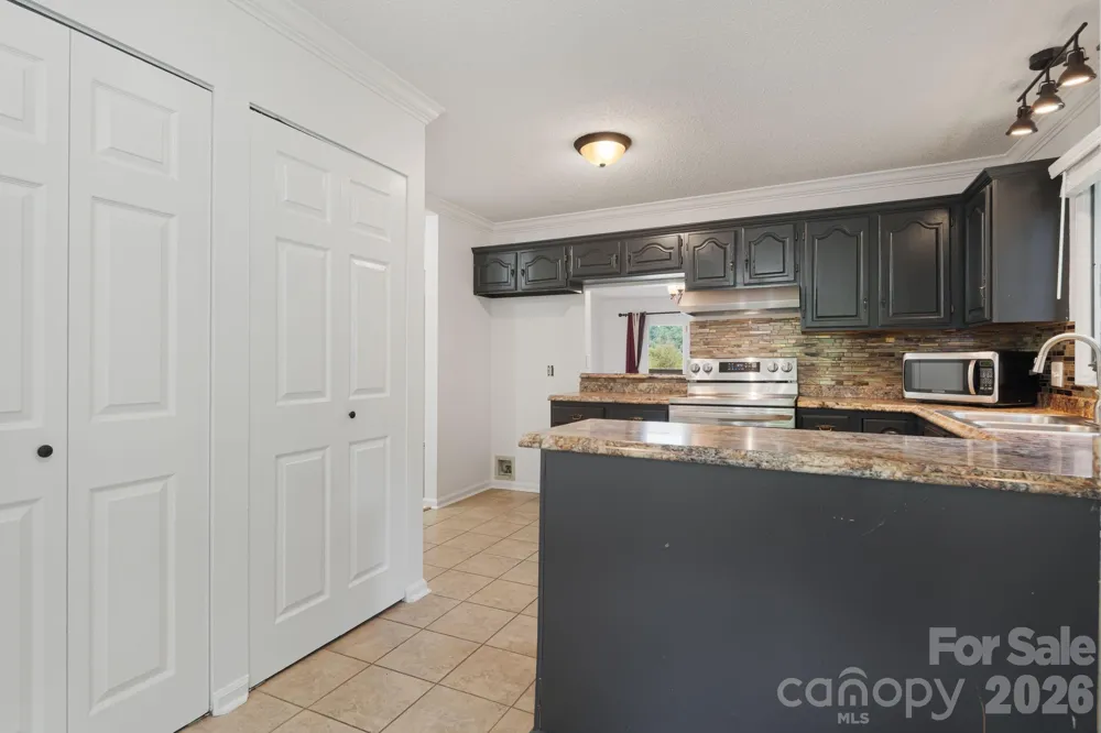 305 Piney Mountain Drive #J2 Asheville, NC 28805