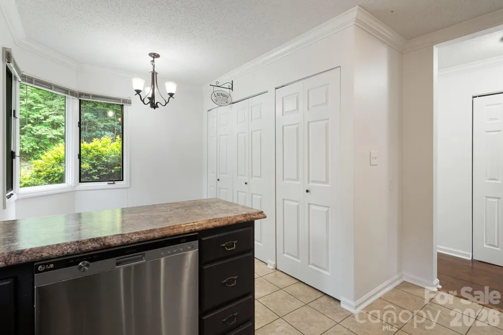305 Piney Mountain Drive #J2 Asheville, NC 28805