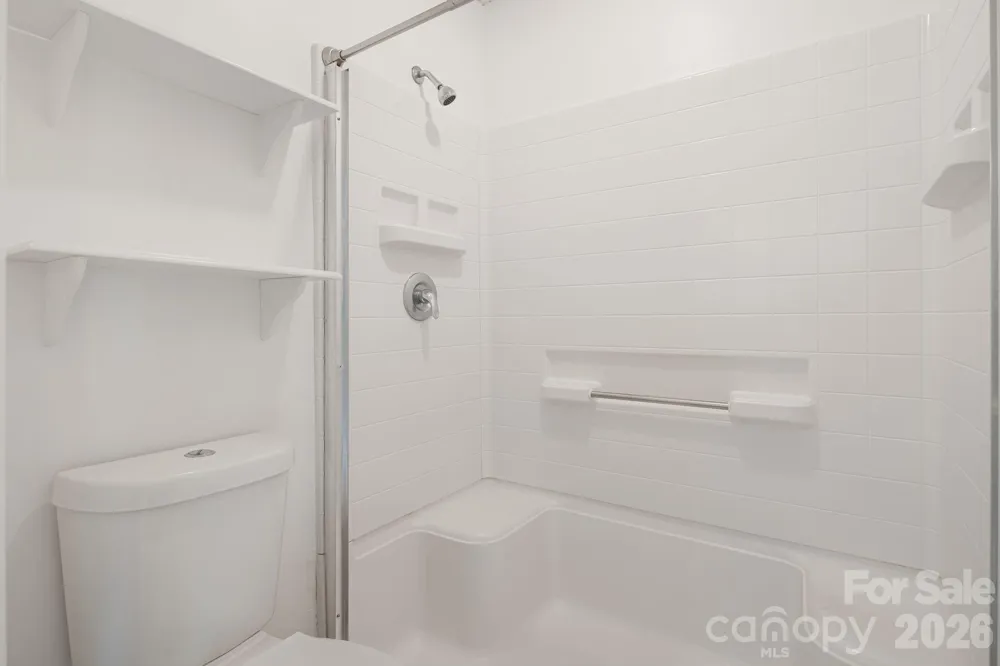 305 Piney Mountain Drive #J2 Asheville, NC 28805