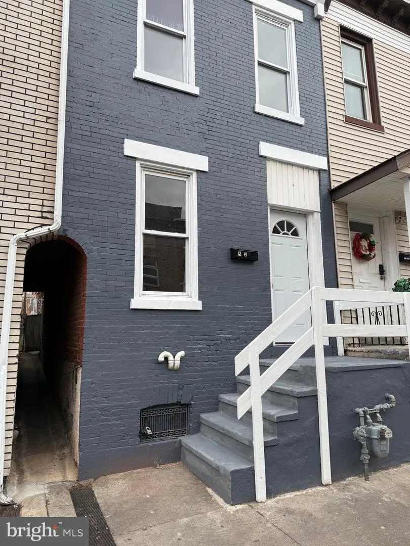 535 MOSS STREET Reading, PA 19604