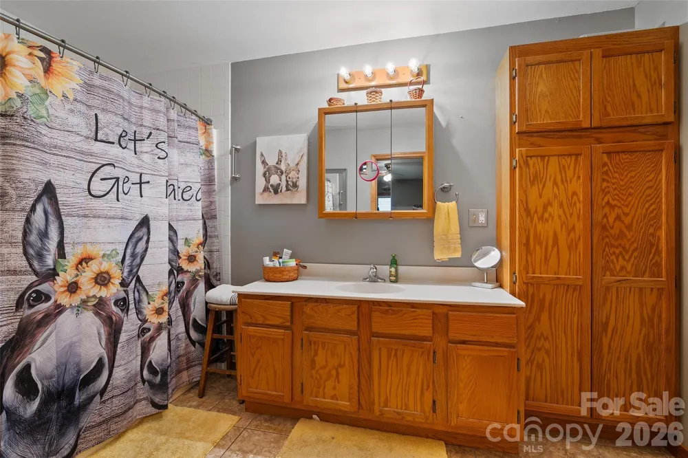 125 Harris Circle Sylva, NC 28779