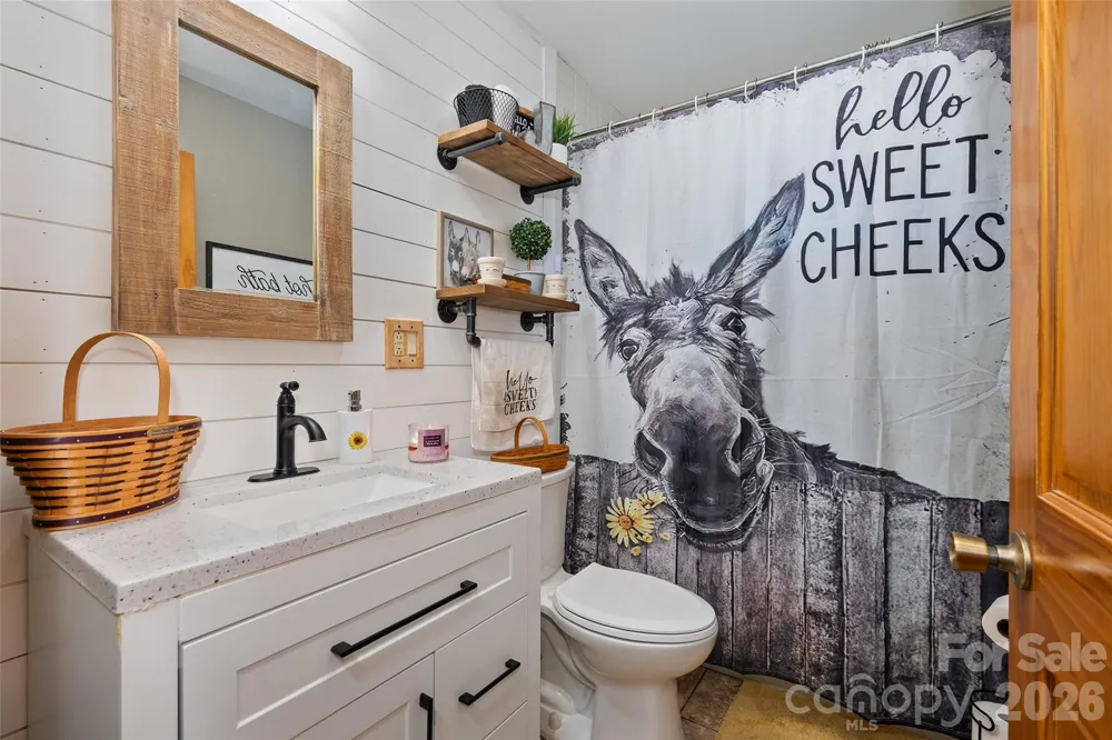 125 Harris Circle Sylva, NC 28779