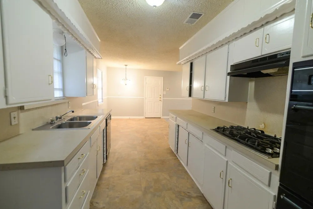 614 Young Boulevard DeSoto, TX 75115