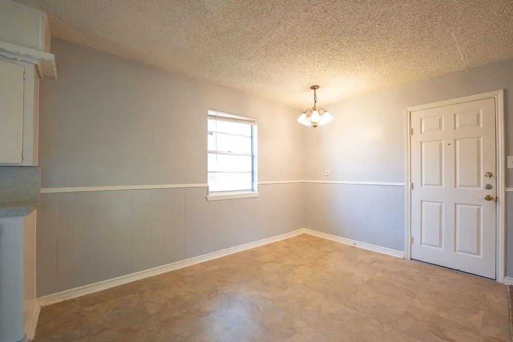 614 Young Boulevard DeSoto, TX 75115