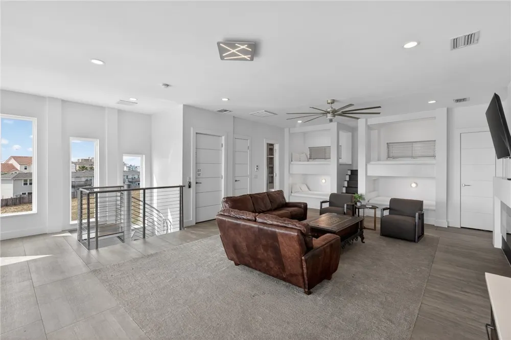 14836 GRANADA DRIVE #104 Corpus Christi, TX 78418