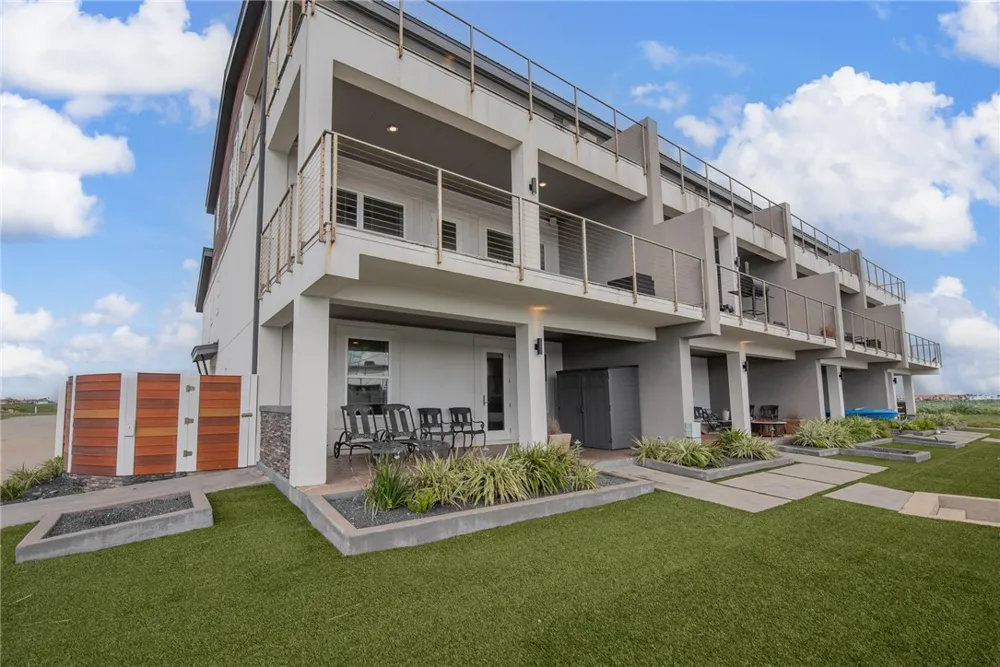 14836 GRANADA DRIVE #104 Corpus Christi, TX 78418