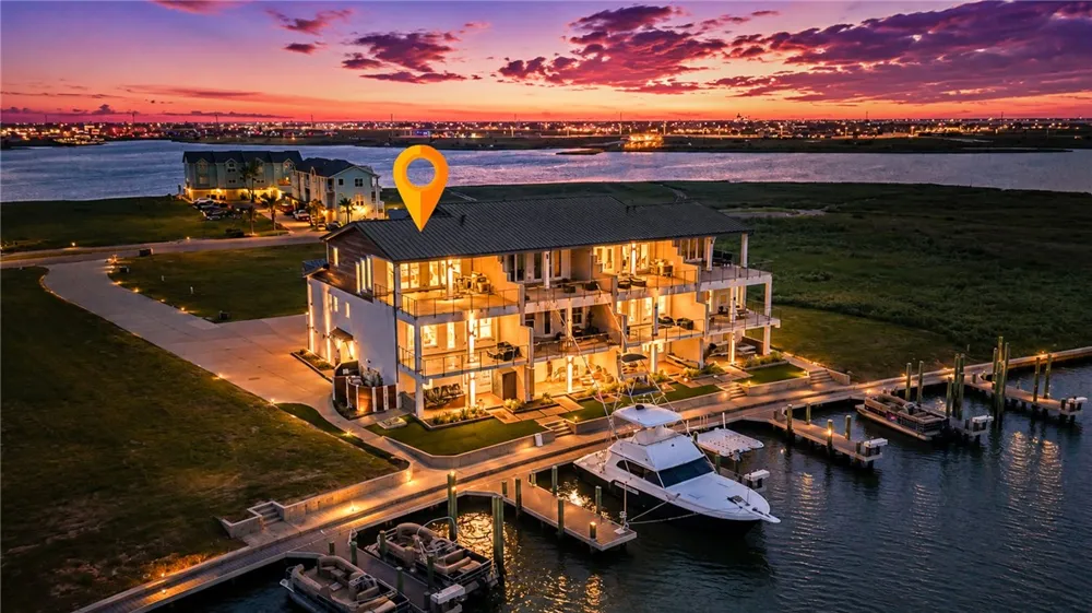 14836 GRANADA DRIVE #104 Corpus Christi, TX 78418