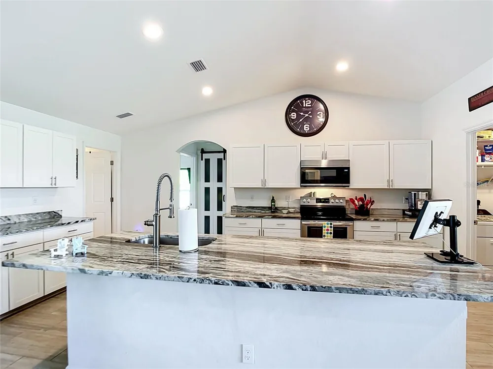 10024 LEBANON DR Port Charlotte, FL 33981