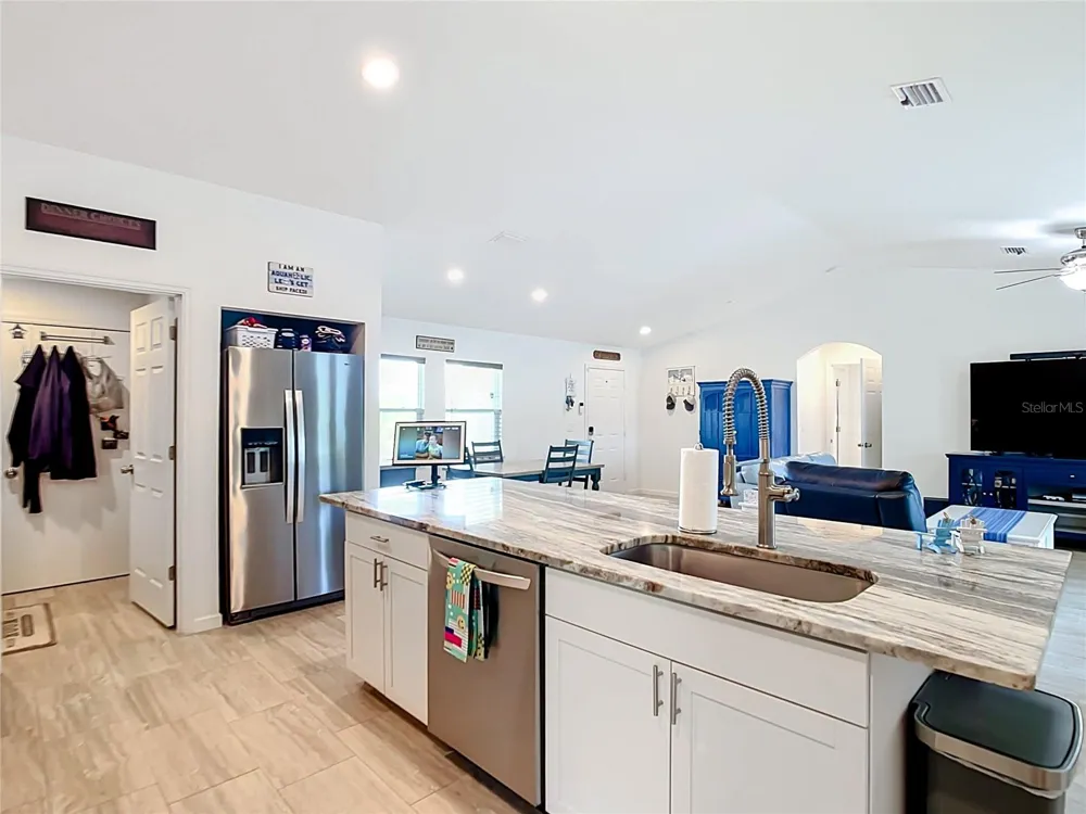 10024 LEBANON DR Port Charlotte, FL 33981