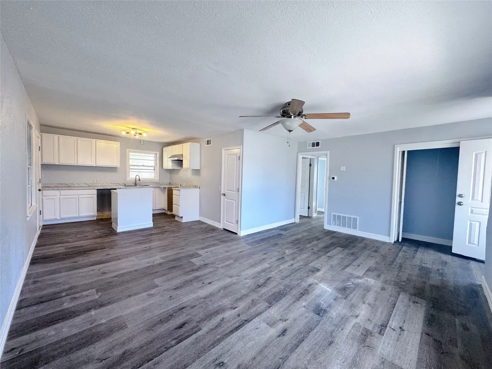 345 SW 16th Street Paris, TX 75460