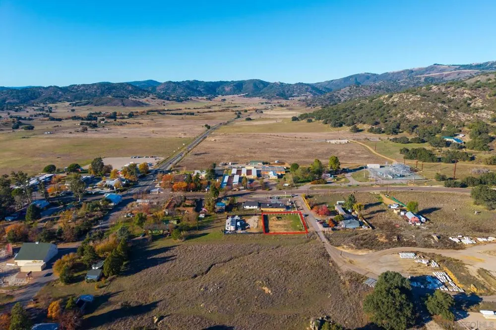 21860 William Tell St Santa Ysabel, CA 92070
