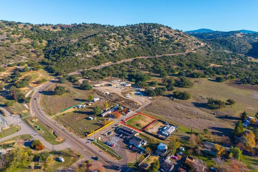 21860 William Tell St Santa Ysabel, CA 92070