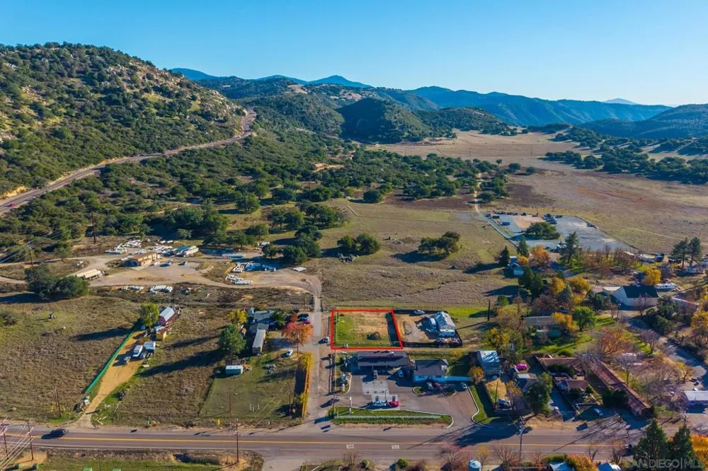 21860 William Tell St Santa Ysabel, CA 92070