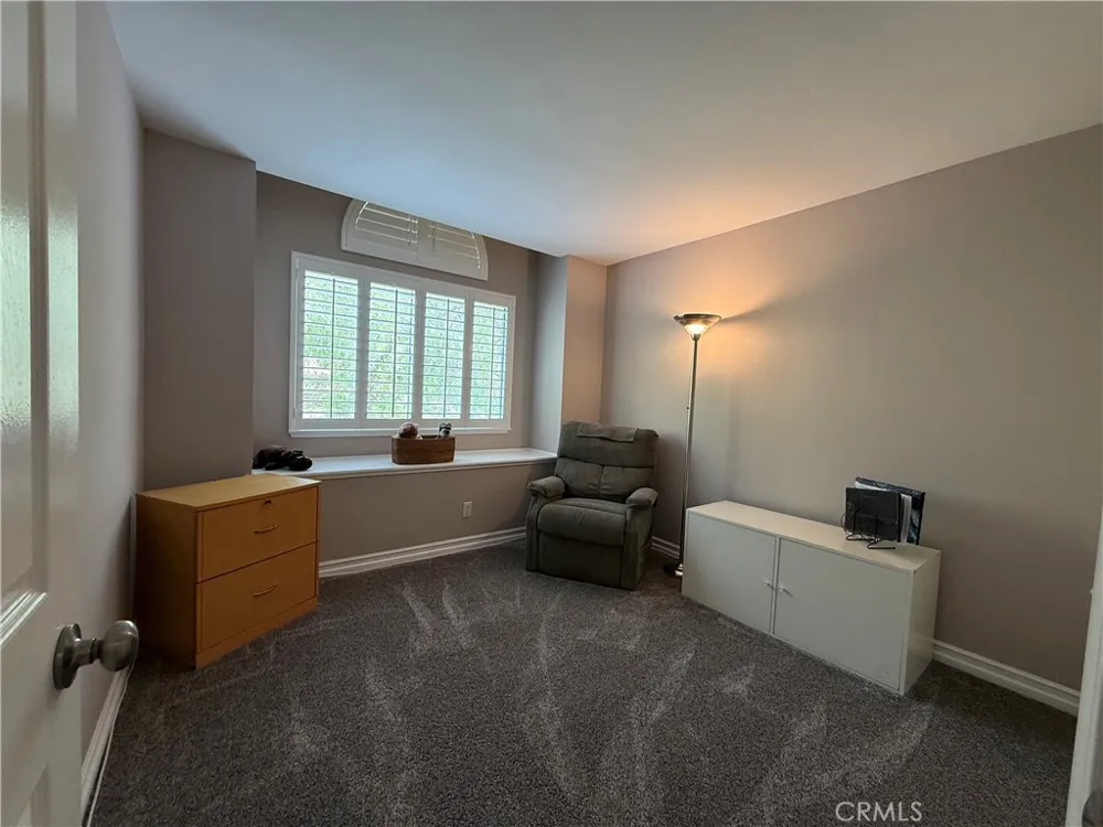 478 Shelburne Lane, Unit B Simi Valley, CA 93065