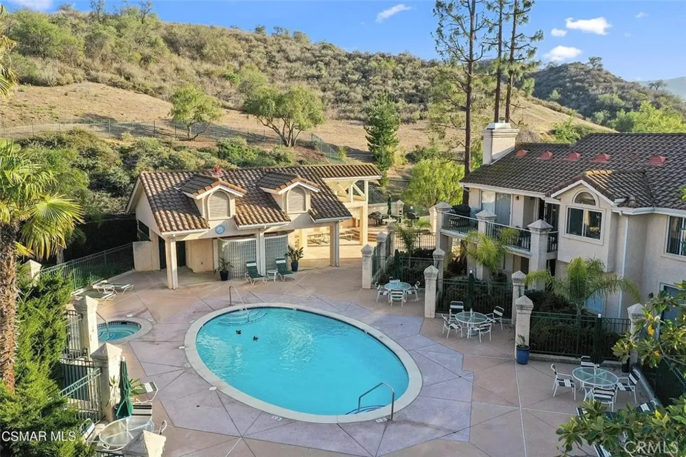 478 Shelburne Lane, Unit B Simi Valley, CA 93065