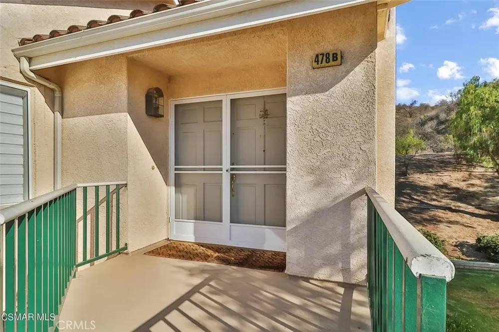 478 Shelburne Lane, Unit B Simi Valley, CA 93065